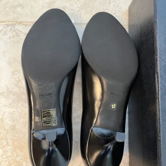 Prada Black Pump Size 37 - Picture 10 of 10